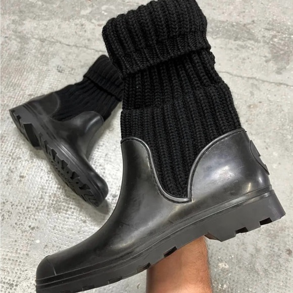 Gucci Aspen Lug Sole Wool/ Rubber Black Boots - Picture 7 of 7